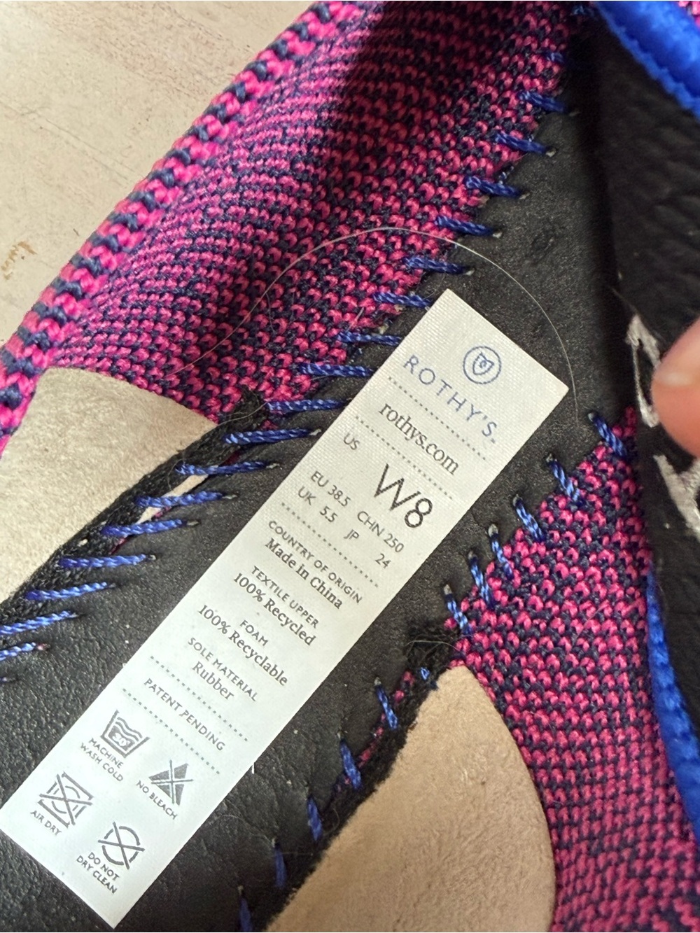 Rothy's The Point Flats Fuchsia Navy Snake Print Size 8
Retired Rare - Picture 5 of 6